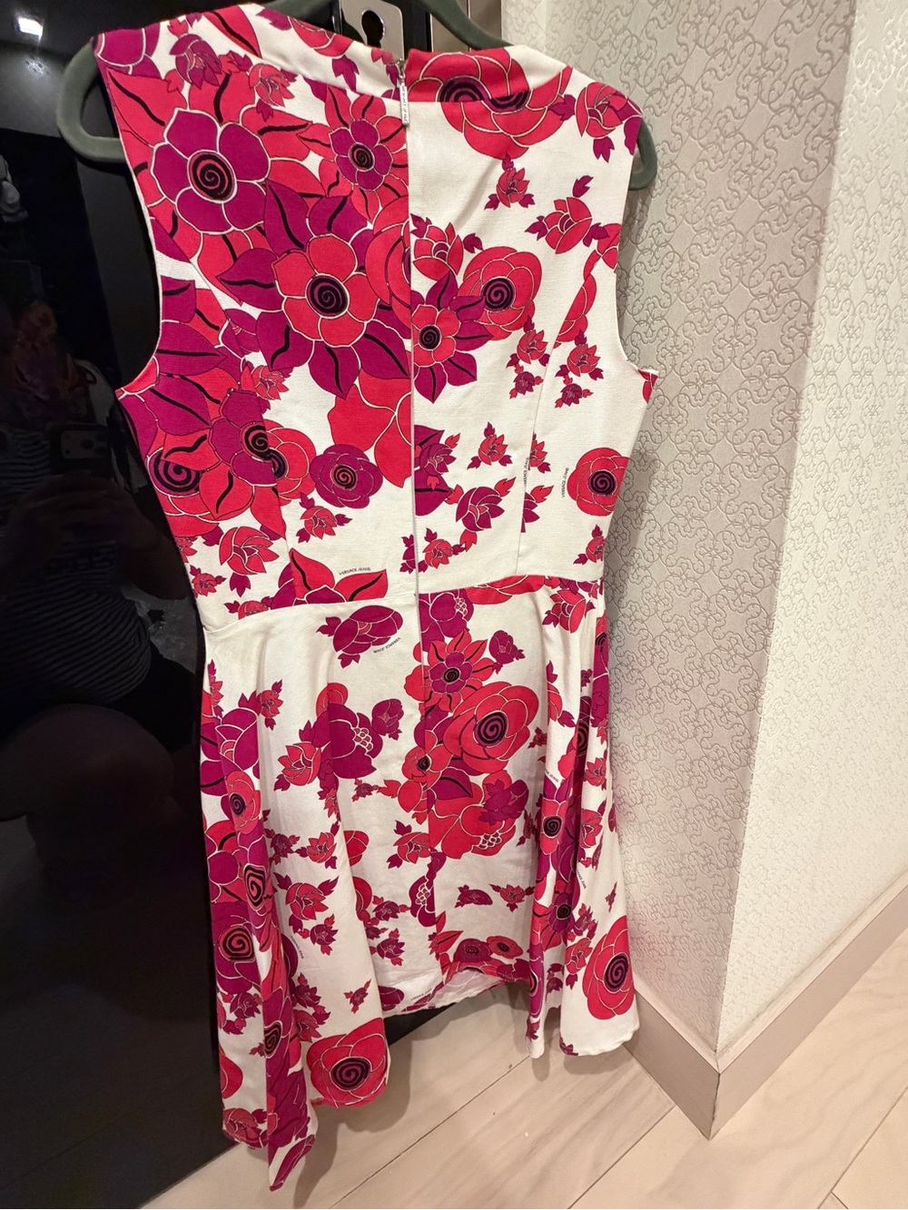 Versace Fuchsia and Red Floral Dress Sz 8 - Picture 4 of 5